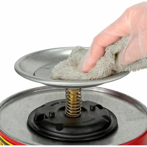 Justrite Safety Plunger Can - 1 Quart Steel, 1010-8 - Image 4