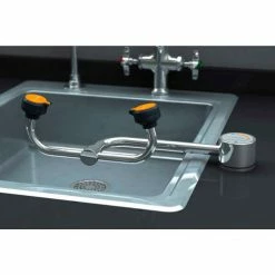 Guardian Equipment Eye Wash Deck Mounted AutoFlow 90° Right Hand Mounting, G1805