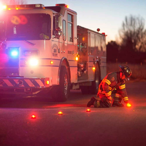 FlareAlert Pro Battery Powered LED Emergency 8 Beacon Kit, Red, B8-FP-R - Image 9